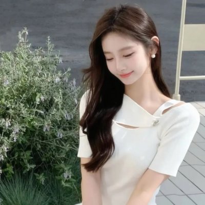 女帝是反派，她靠养娃洗白